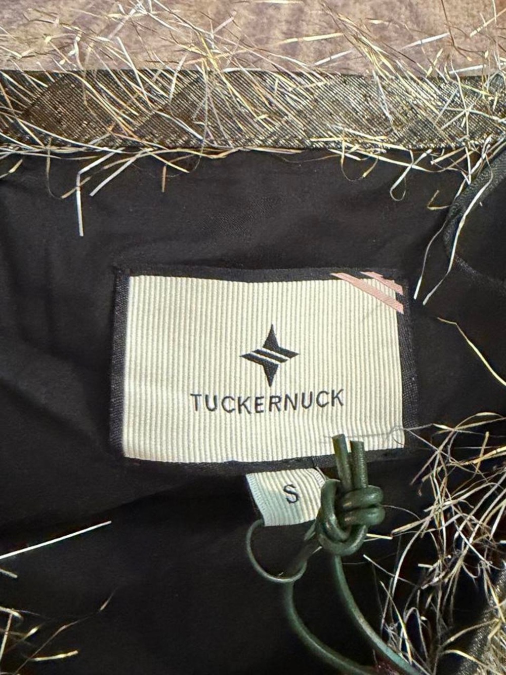 Tuckernuck Pewter Metallic Tinsel Esme Skirt Midi
Fringe NWT Small - Picture 7 of 7